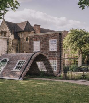1 Alex Chinneck A week at the knees Photography by Charles Emerson
