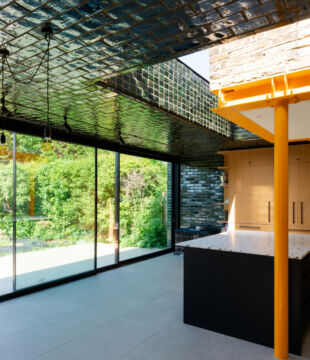 Double Glazed House 02