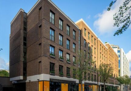 100 George Street 04