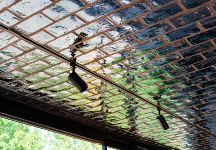 Double Glazed House 04