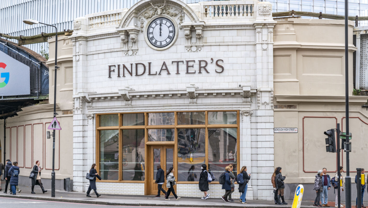 Findlaters London Bridge Island 01