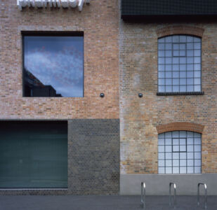 4 NEWPORT STREET GALLERY LEGACY Photo Credit Helene Binet