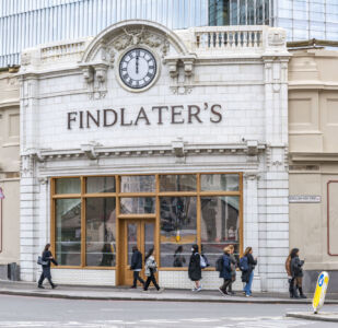Findlaters London Bridge Island 01