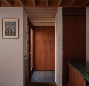 Redcross Way Image 3