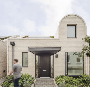 Stark Mews Image 4