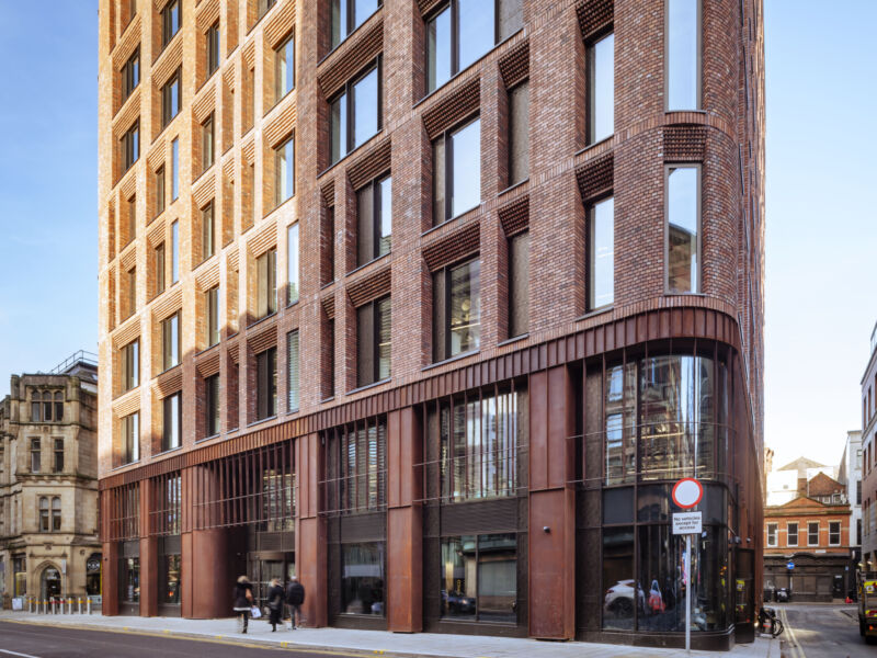 11 07121 The Island Manchester 017