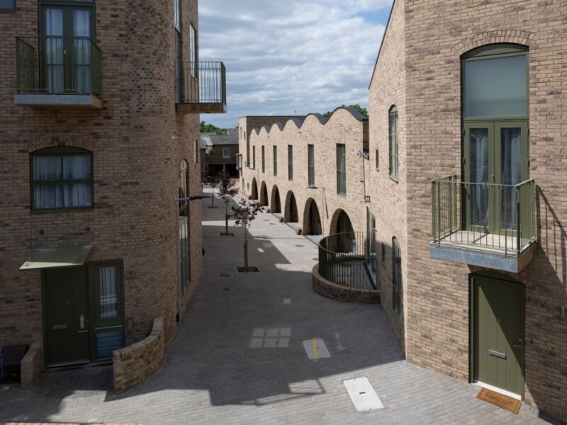 Woodmore Mews 04